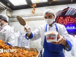 Egypt’s Evening Glow Fades: Early Closures for Shops and Eateries Amidst Energy Struggles