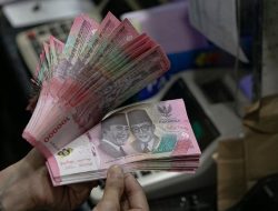 Drama Forex: Rupiah Melorot, Menyentuh Rp17 Ribu di Awal Pekan!